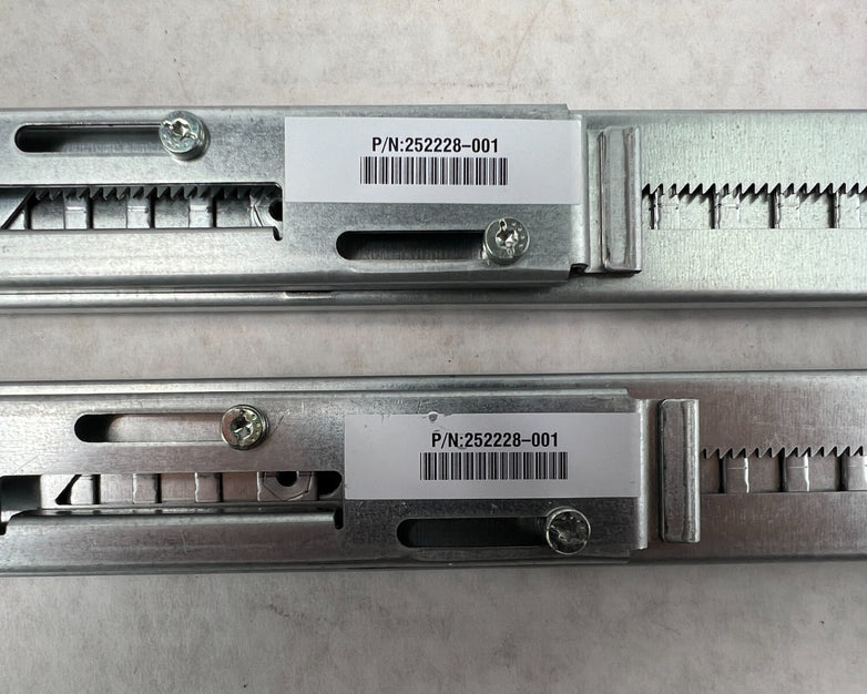 HP Left and Right Server Rails 252228-001 310619-001