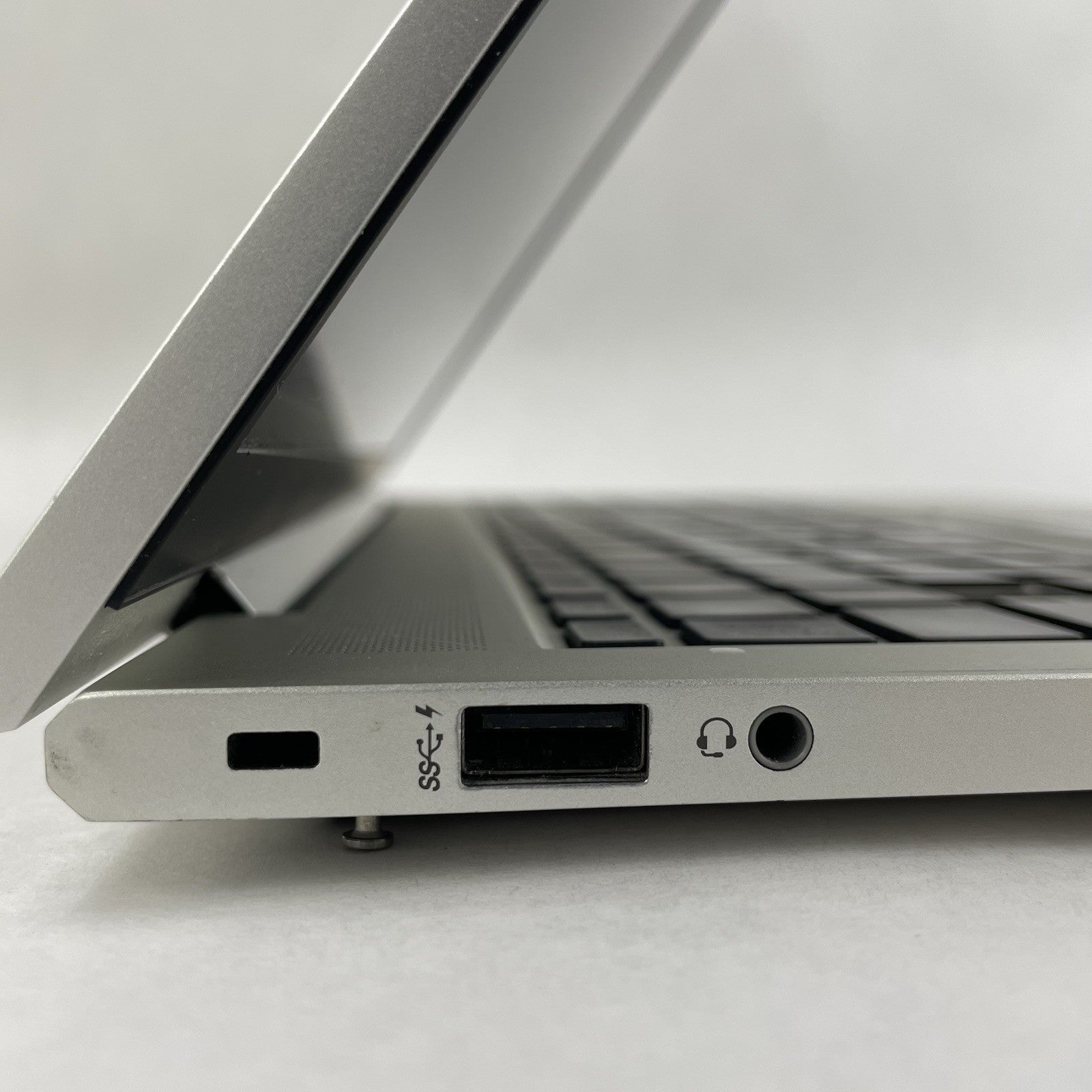 HP EliteBook 850 G8 15.6" i5-1145G7 2.60 GHz 16 GB RAM No SSD/OS/AC- Missing Key5
