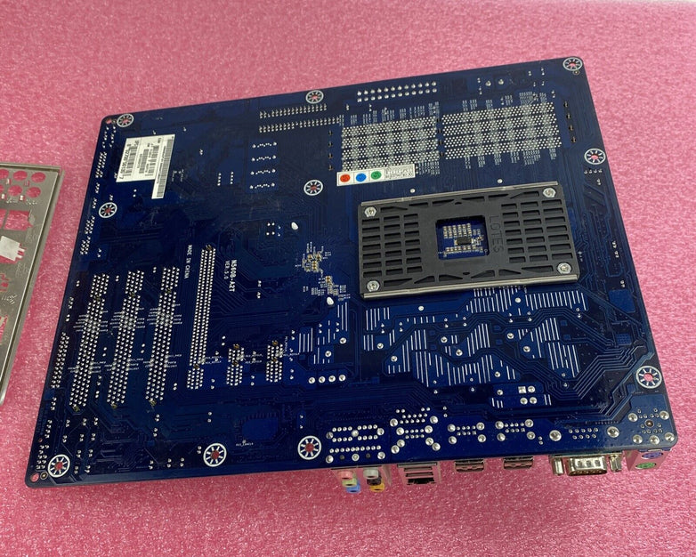 Biostar TF560 A2+ Motherboard AMD Athlon 64 x2 2.21GHz 4GB RAM w/ Shield