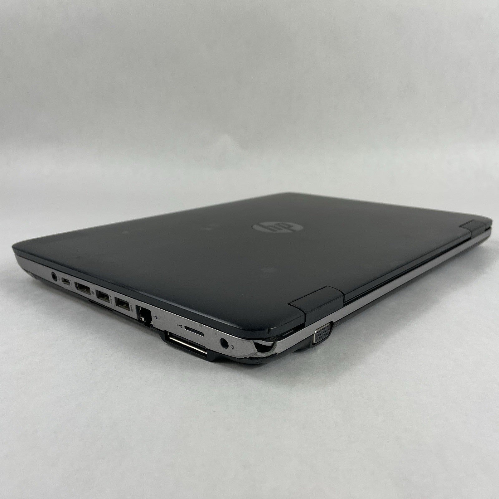 HP ProBook 640 G3 14" i5-7200U 2.50 GHz 8 GB RAM No SSD/OS/AC/Batt - Bad Corner10