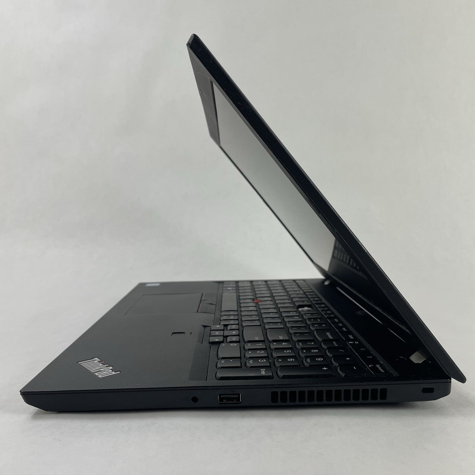 Lenovo ThinkPad L580 15.6" i5-8250U 1.60 GHz 8 GB RAM No SSD/OS/AC - Missing Key7