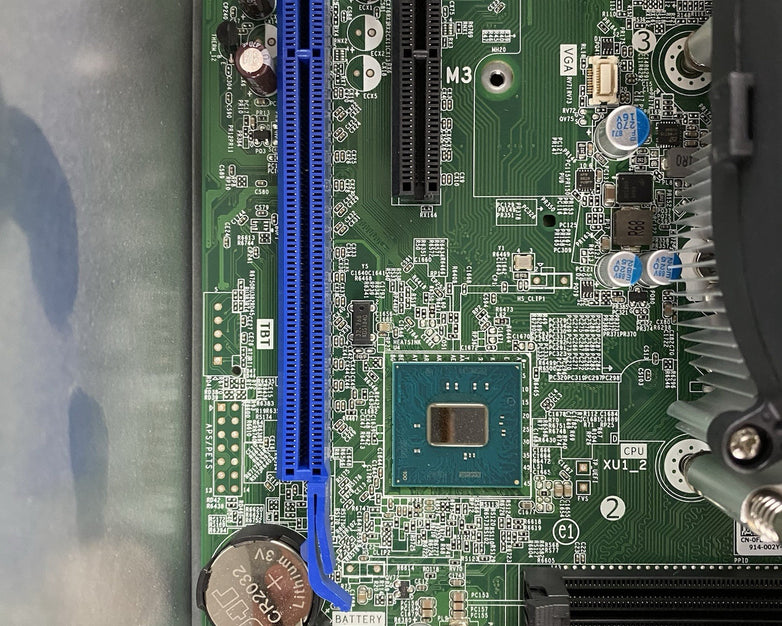 Dell OptiPlex 5050 SFF Intel Core i7-7700 3.60 GHz 8 GB RAM No HDD/OS