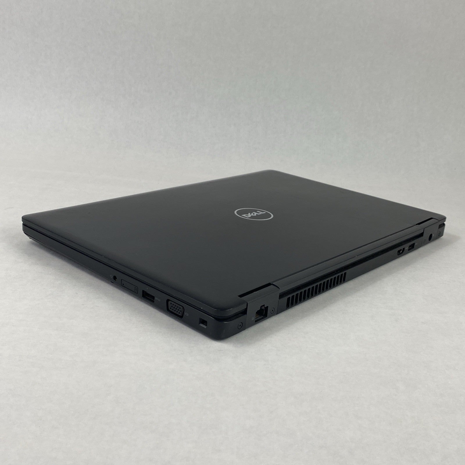 Dell Latitude 5580 Core i5-7300U 2.60 GHz 8 GB RAM 15.6" No Battery No HDD No OS