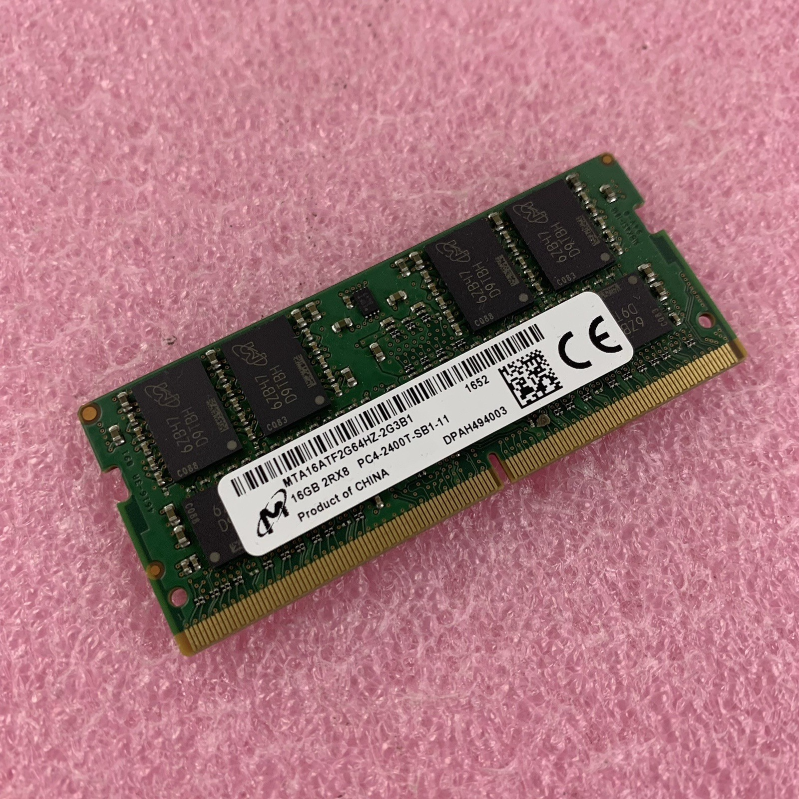 Micron MTA16ATF2G64HZ-2G3B1 16GB 1x16GB DDR4 260-Pin PC4-2400T Laptop Memory Ram0
