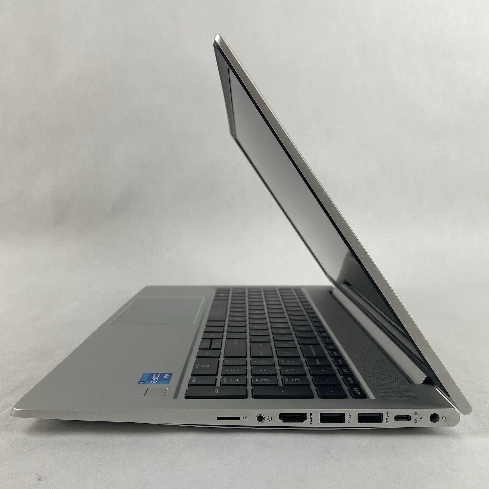HP ProBook 450 G8 15.6" i5-1135G7 2.40 GHz 8 GB RAM Touchscreen No SSD/OS/AC3