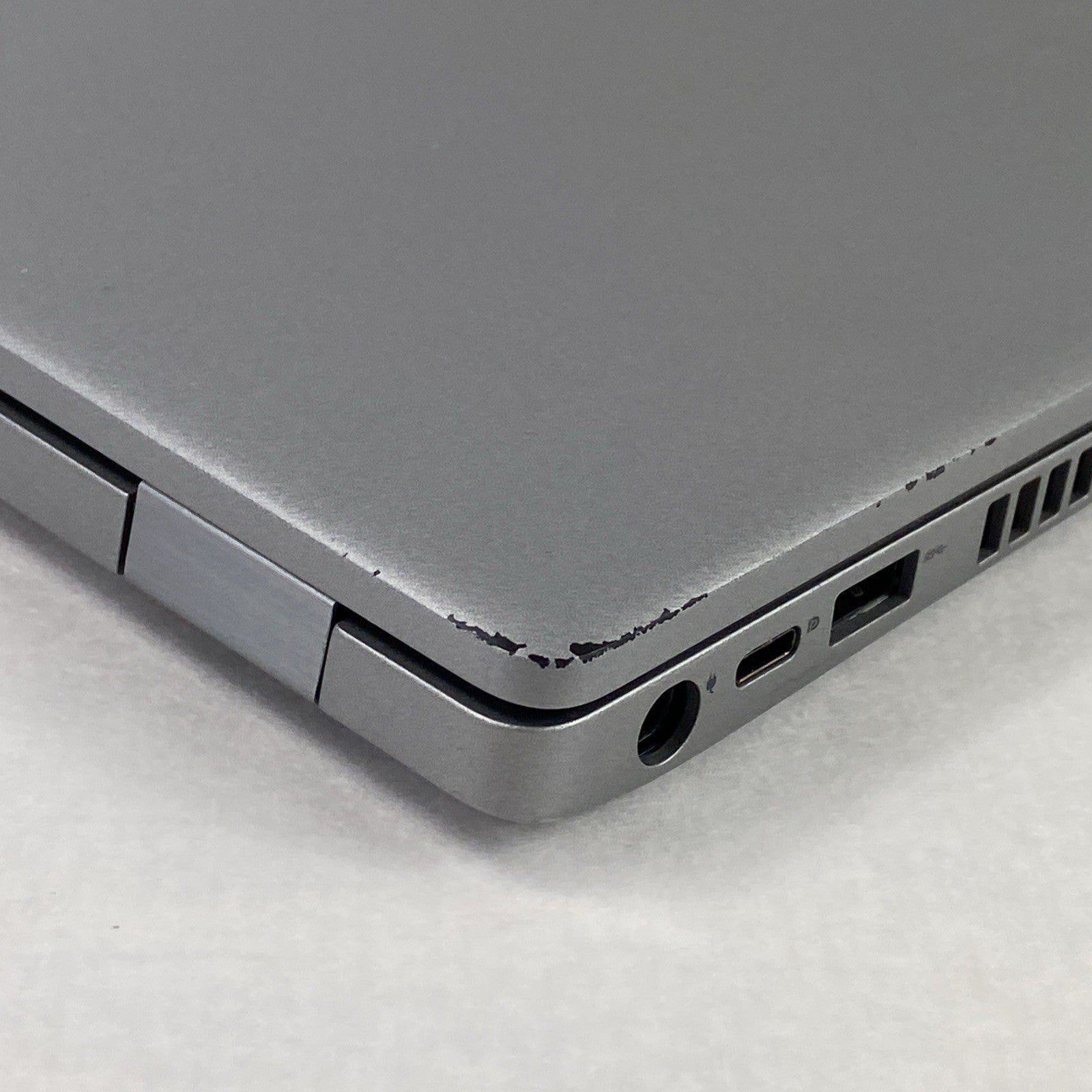 Dell Latitude 5410 Intel Core i7-10610U 1.80 GHz 16 GB RAM 14" No HDD No OS