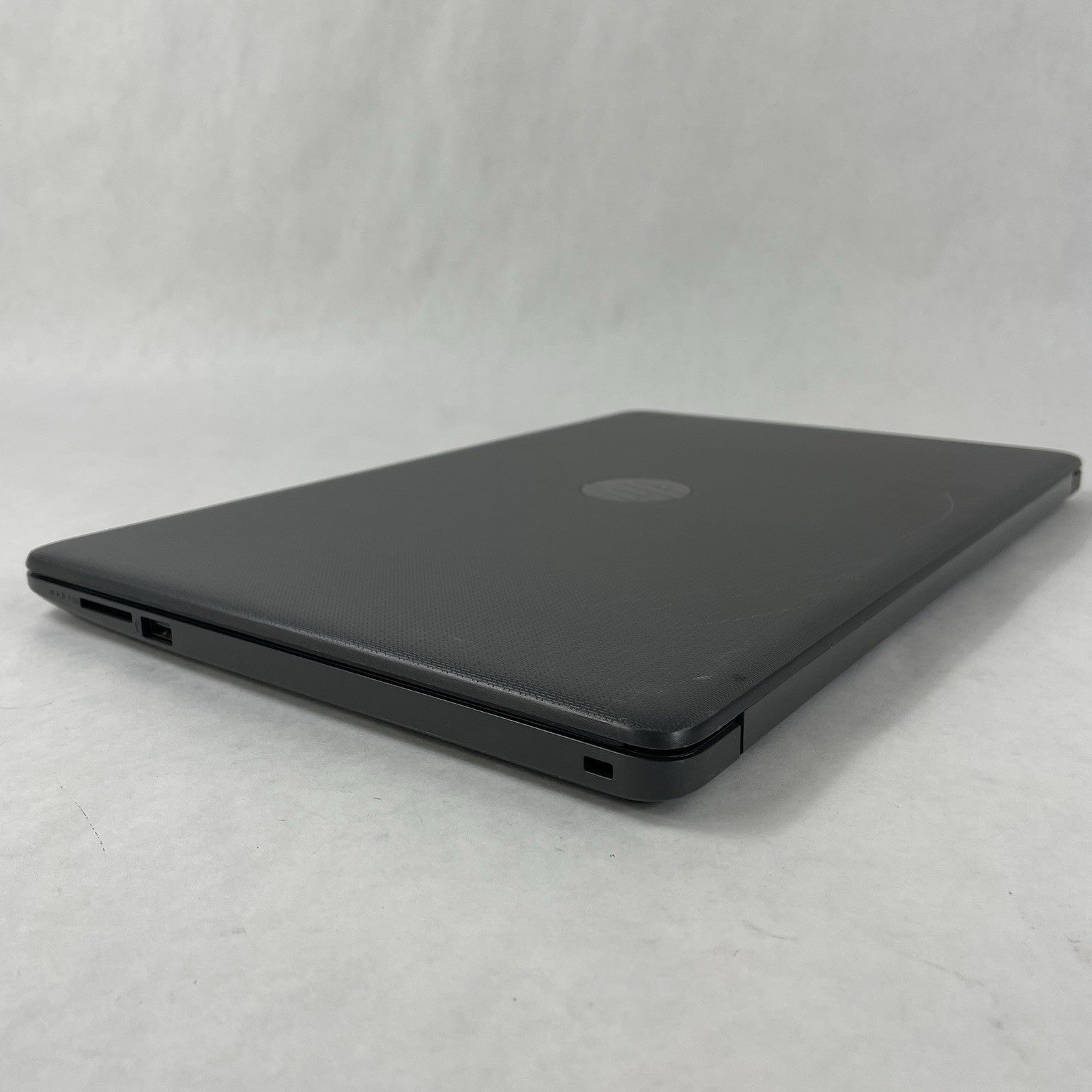 HP 255 G7 15.6" Ryzen 3 2200U 2.50 GHz 8 GB RAM No SSD/OS/AC - Scratched9