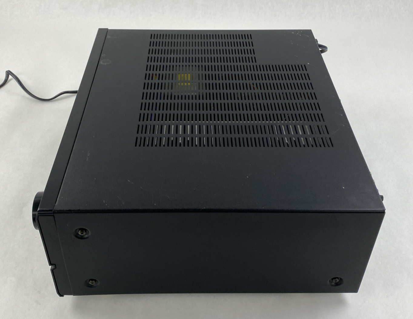Denon DRA-685 AM/FM Stereo Receiver - Parts or Repair
