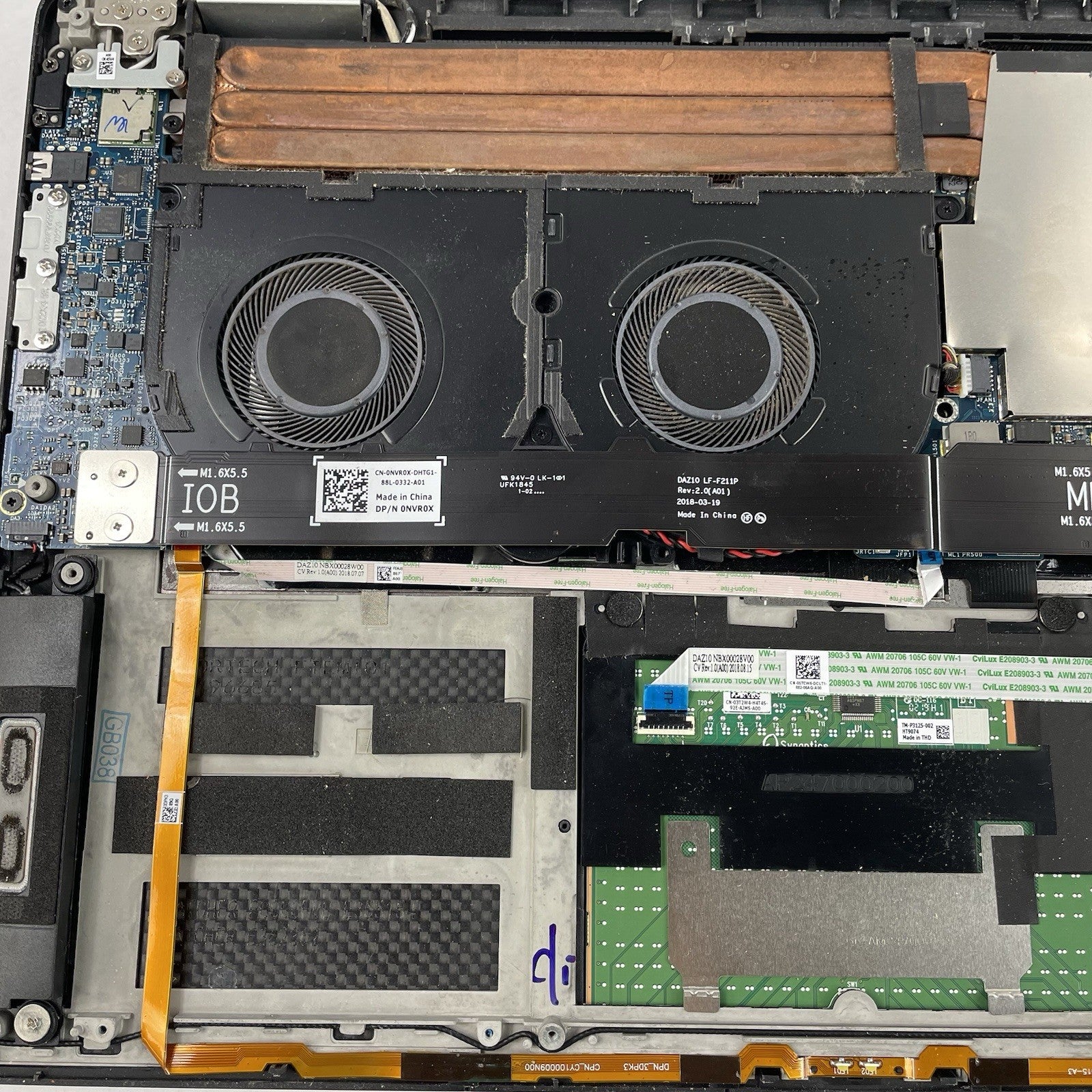 Dell XPS 15 9575 15.6" i5-8305G 2.80 GHz 8 GB RAM No SSD/OS/AC18
