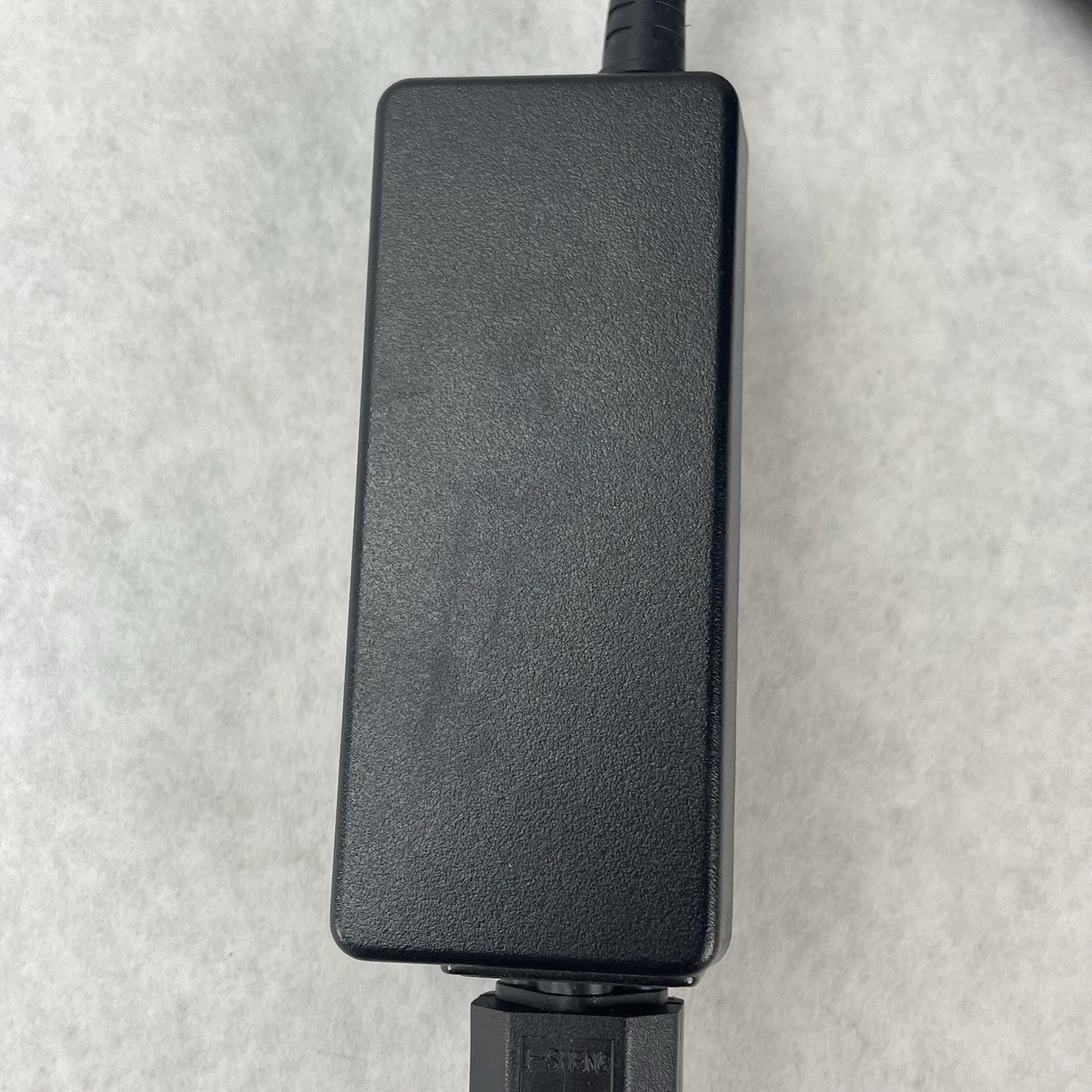 HP HSTNN-DA17 693717-001 683509-001 40W AC Adapter Power Supply Lot of 53