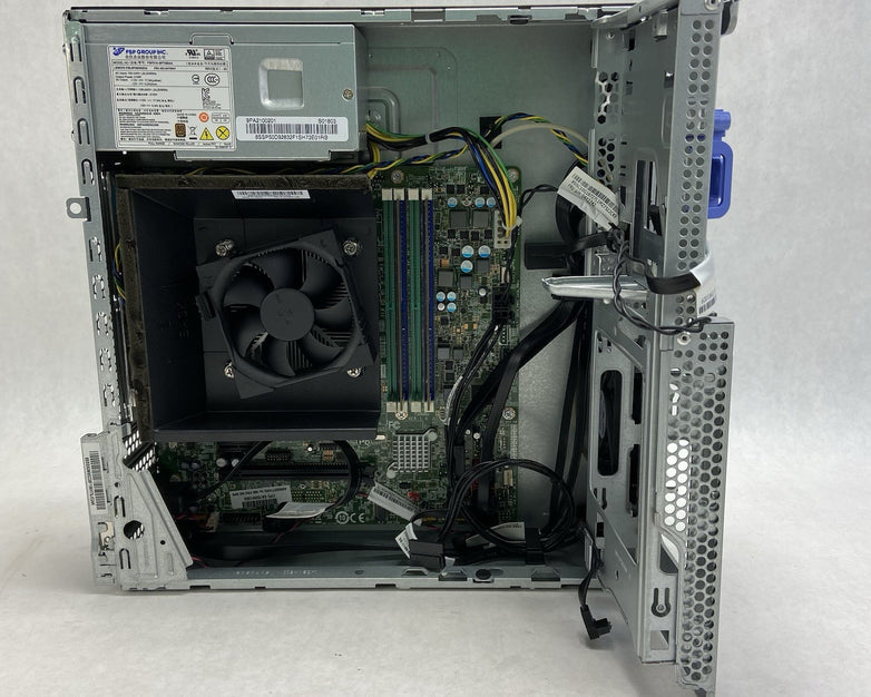 Lenovo ThinkCentre M900 SFF Intel Core i5-6500 3.2GHz 8GB RAM No HDD No OS