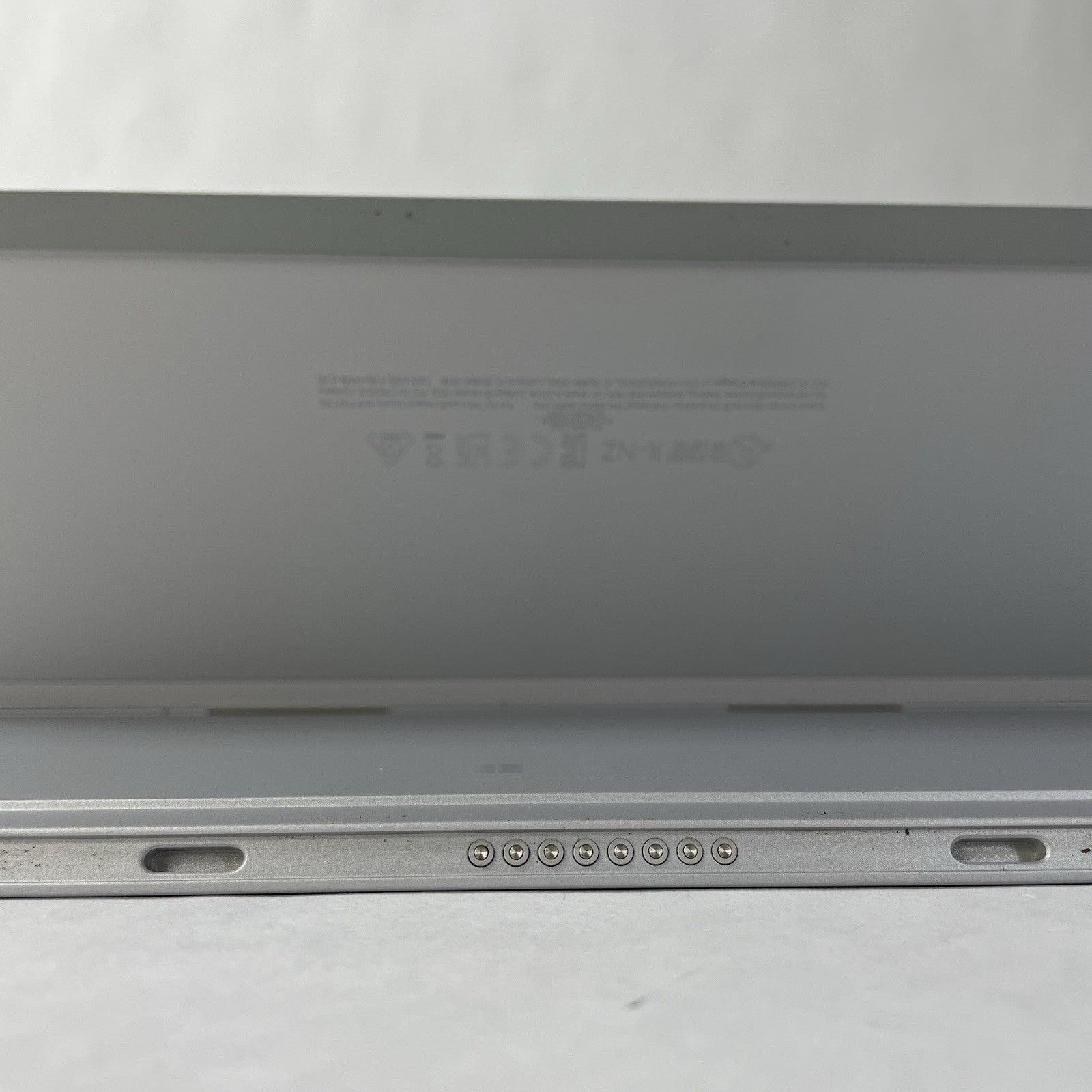 Microsoft Surface G03 i3-10100Y 1.30 GHz 8 GB RAM 128 GB SSD Windows 1110