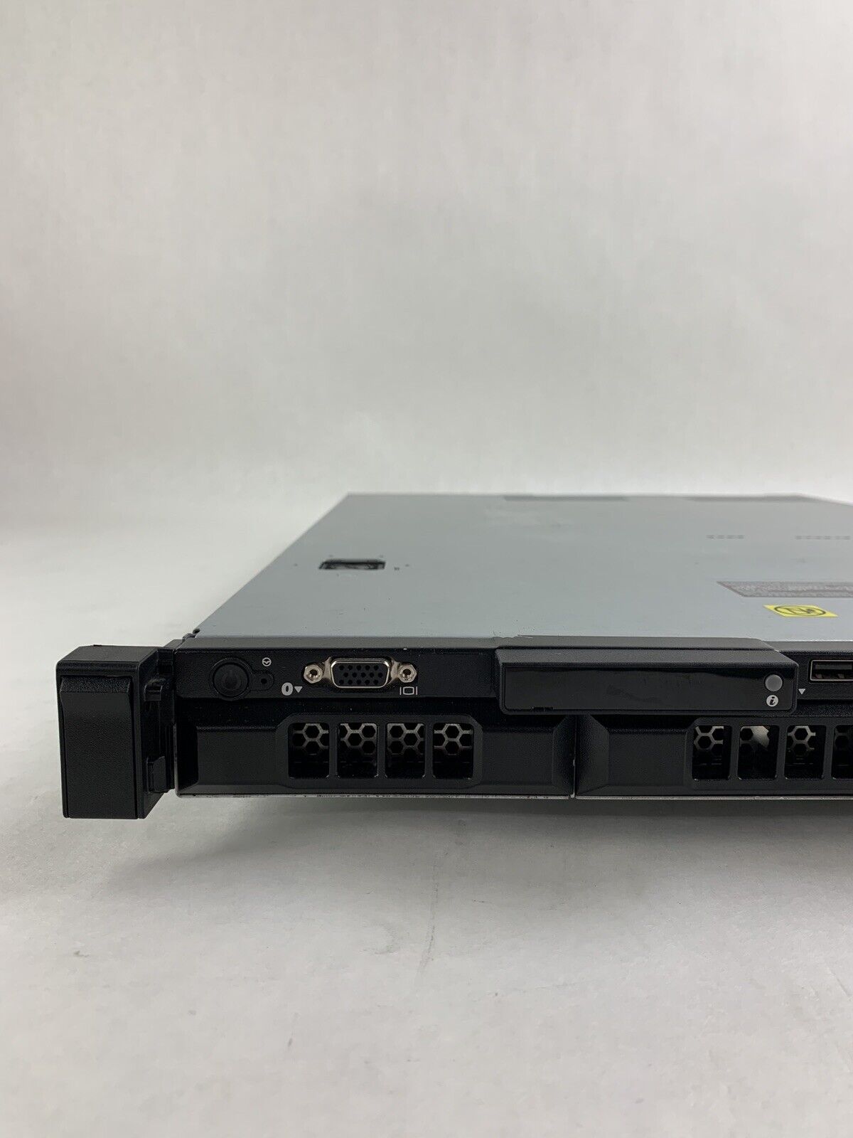 Dell PowerEdge R310 Intel Xeon X3450 2.67 GHz 4 GB RAM No Caddy No HDD No OS