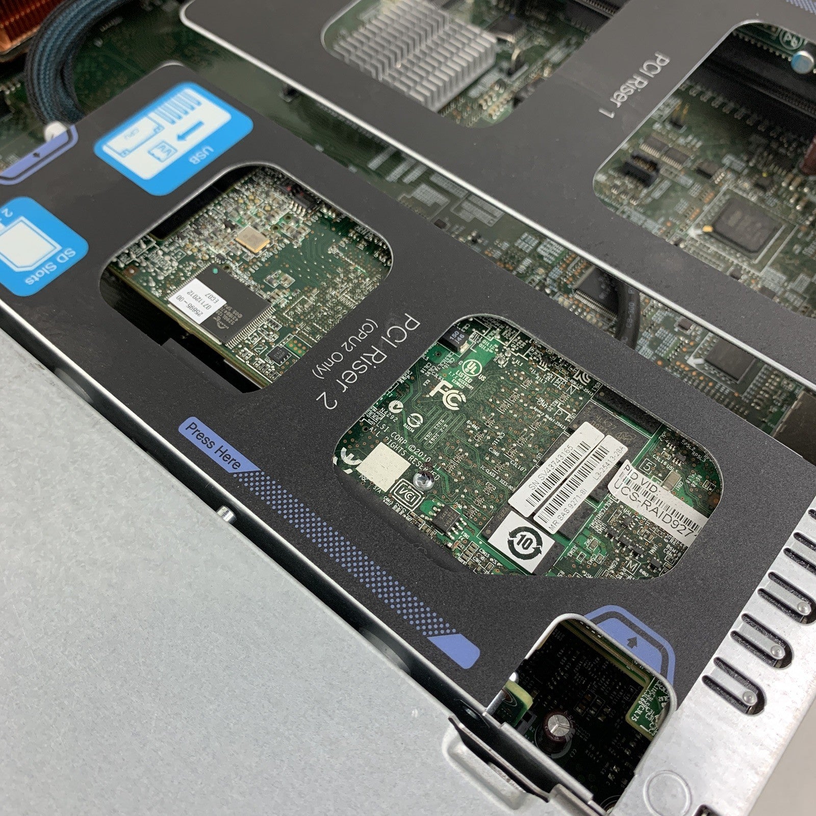 Cisco UCSC-C220-M3SBE Server 2x Xeon E5-2609 2.4 GHz 64 GB RAM No OS No HDD