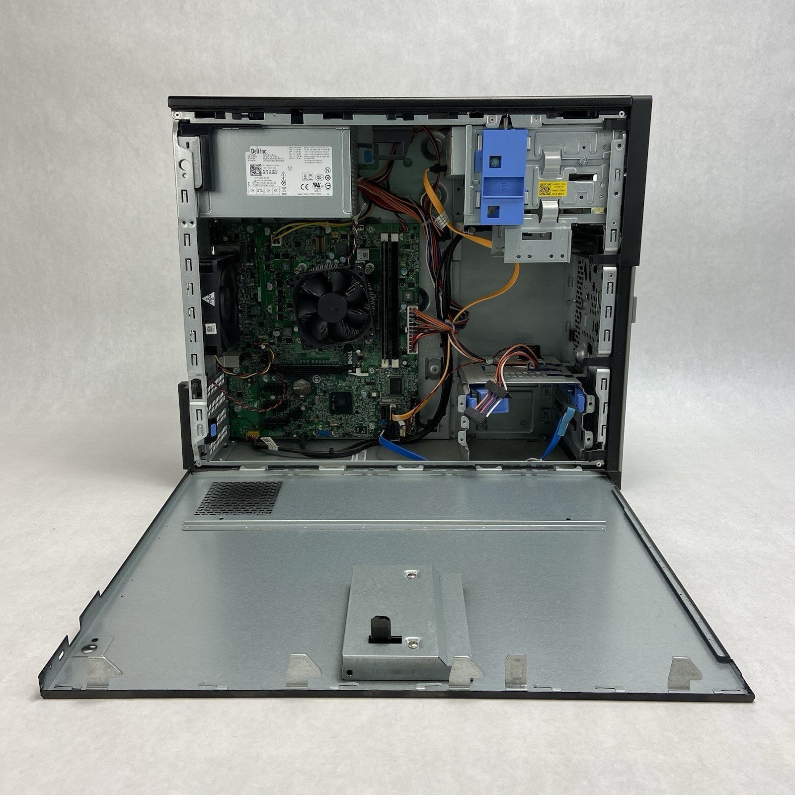 Dell Optiplex 390 MT Intel Core i3-2100 3.1GHz 4GB RAM No HDD No OS8
