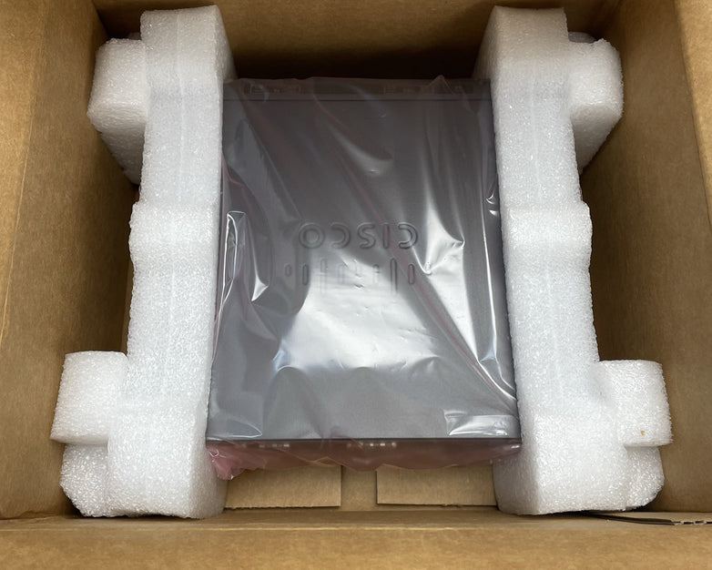 Cisco VG202 Analog Voice Gateway w/power supply & accessories