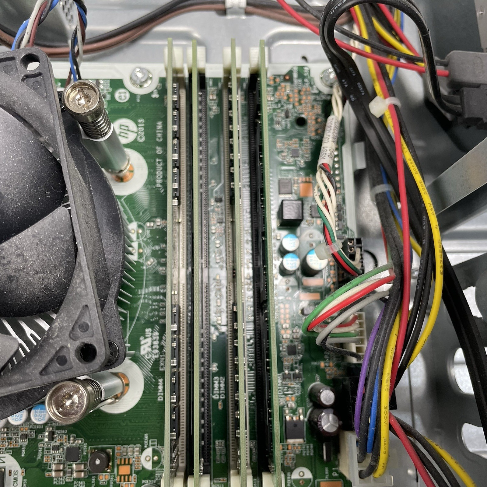 HP EliteDesk 800 G2 MT Intel Core i7-6700 3.40 GHz 24 GB RAM No HDD No OS