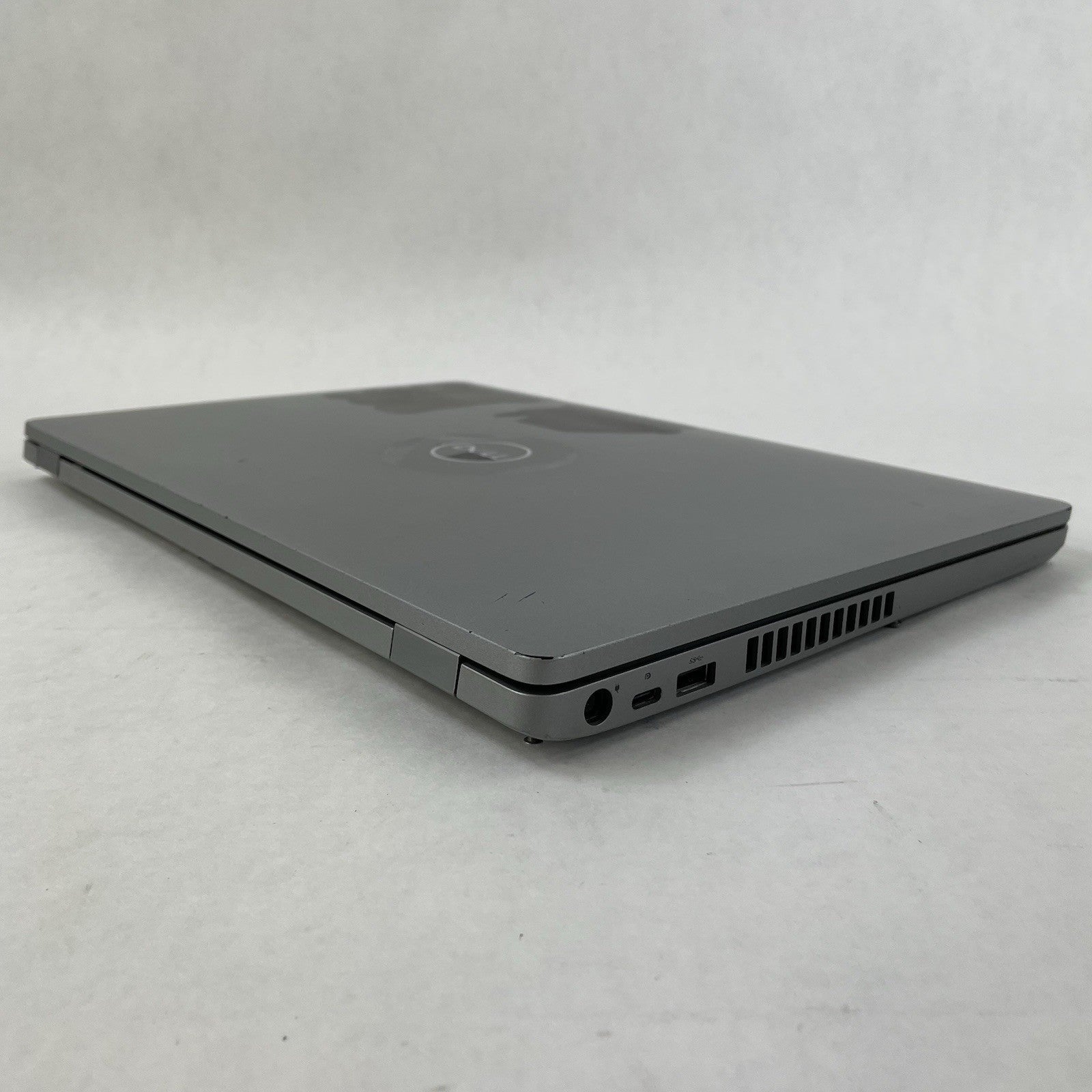 Dell Latitude 5510 15.6" i5-10210U 1.60 GHz 8 GB RAM No SSD/OS/AC - Worn READ13