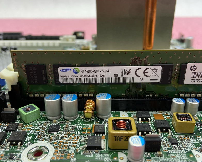 HP RP5800 DT Motherboard Intel Core i5-2400 3.1GHz 4GB RAM