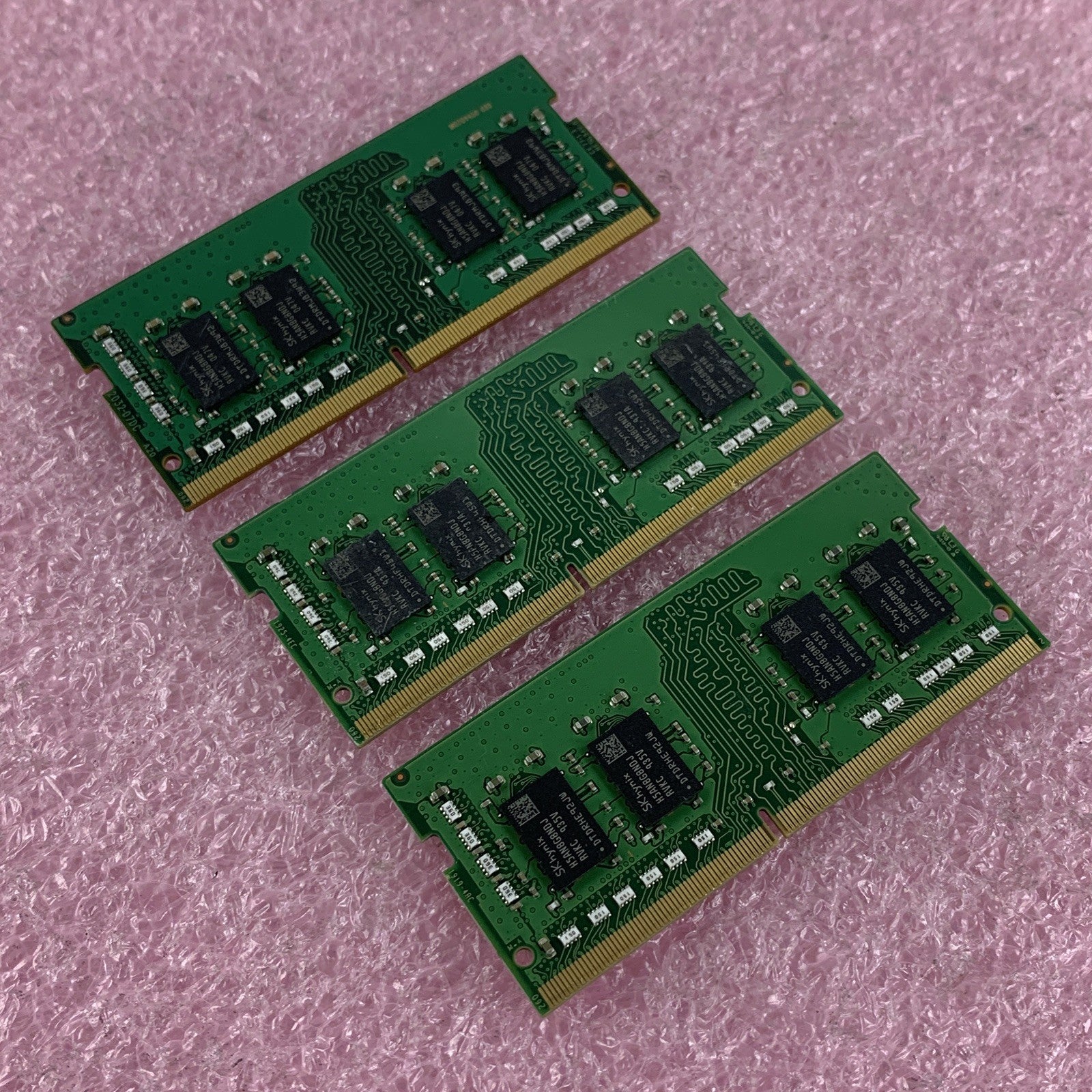 SK Hynix HMA81GS6CJR8N-VK 8 GB PC4-2666V DDR4 Laptop Memory RAM Lot of 3