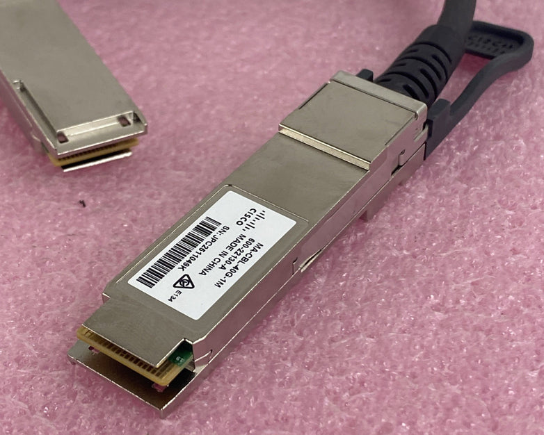 Cisco MA-CBL-40G-1M 600-22130-A Stacking Cable Lot of 3