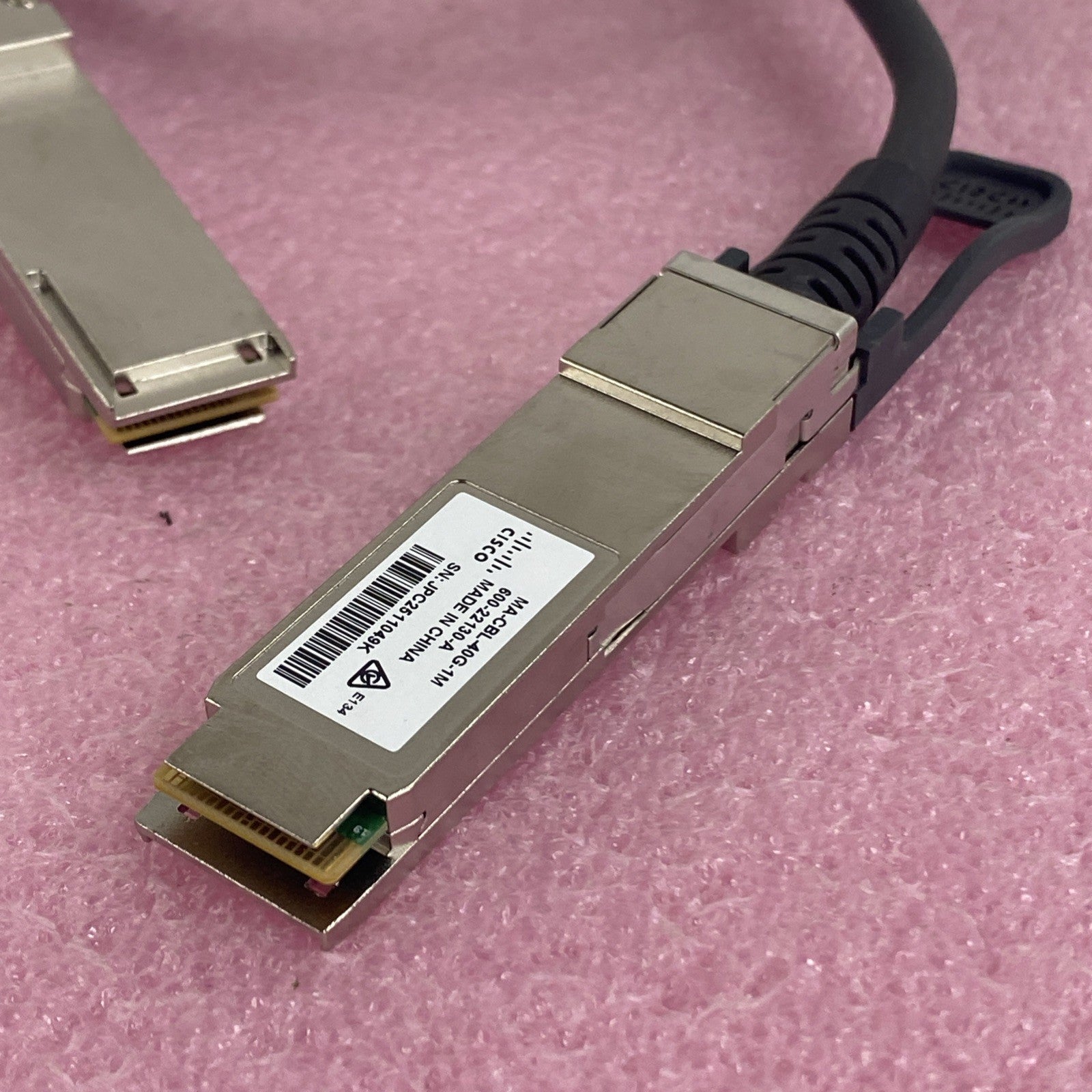 Cisco MA-CBL-40G-1M 600-22130-A Stacking Cable Lot of 33