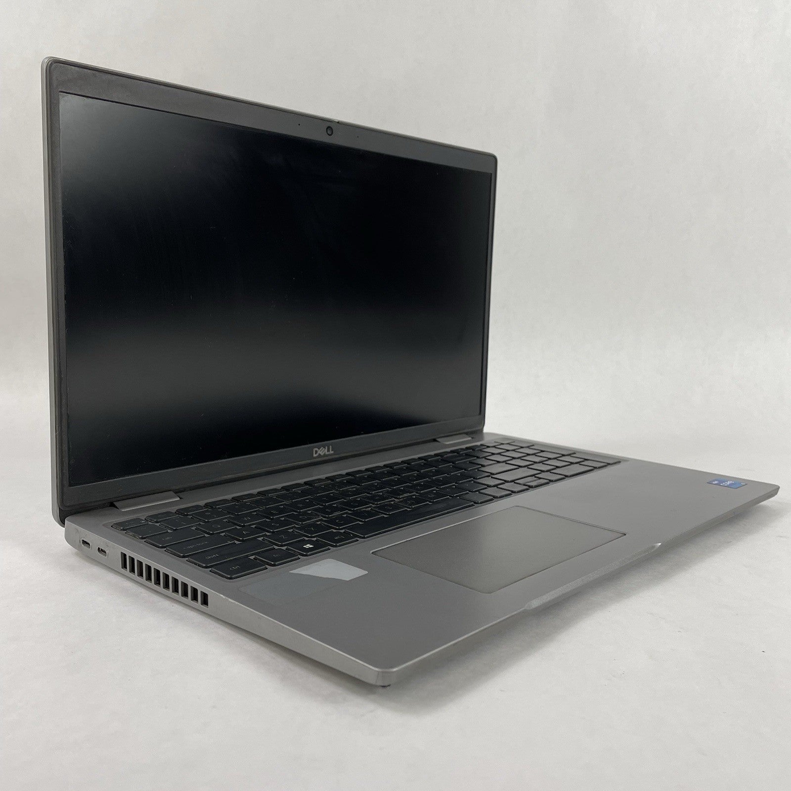 Dell Latitude 5520 15.6" i5-1135G7 1.40 GHz 8 GB RAM No SSD/OS/AC - Bad Paint0