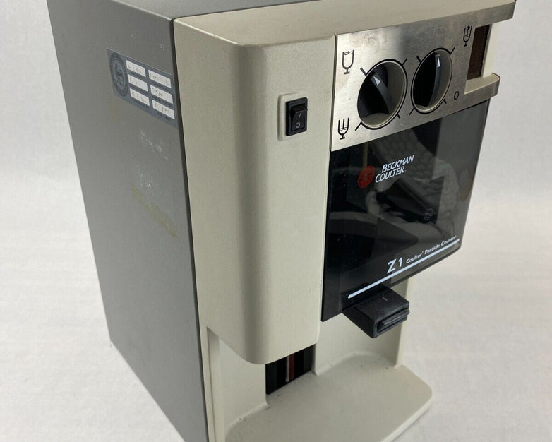Beckman Coulter Z1 Coulter Particle Counter 6605698 W/ Controller