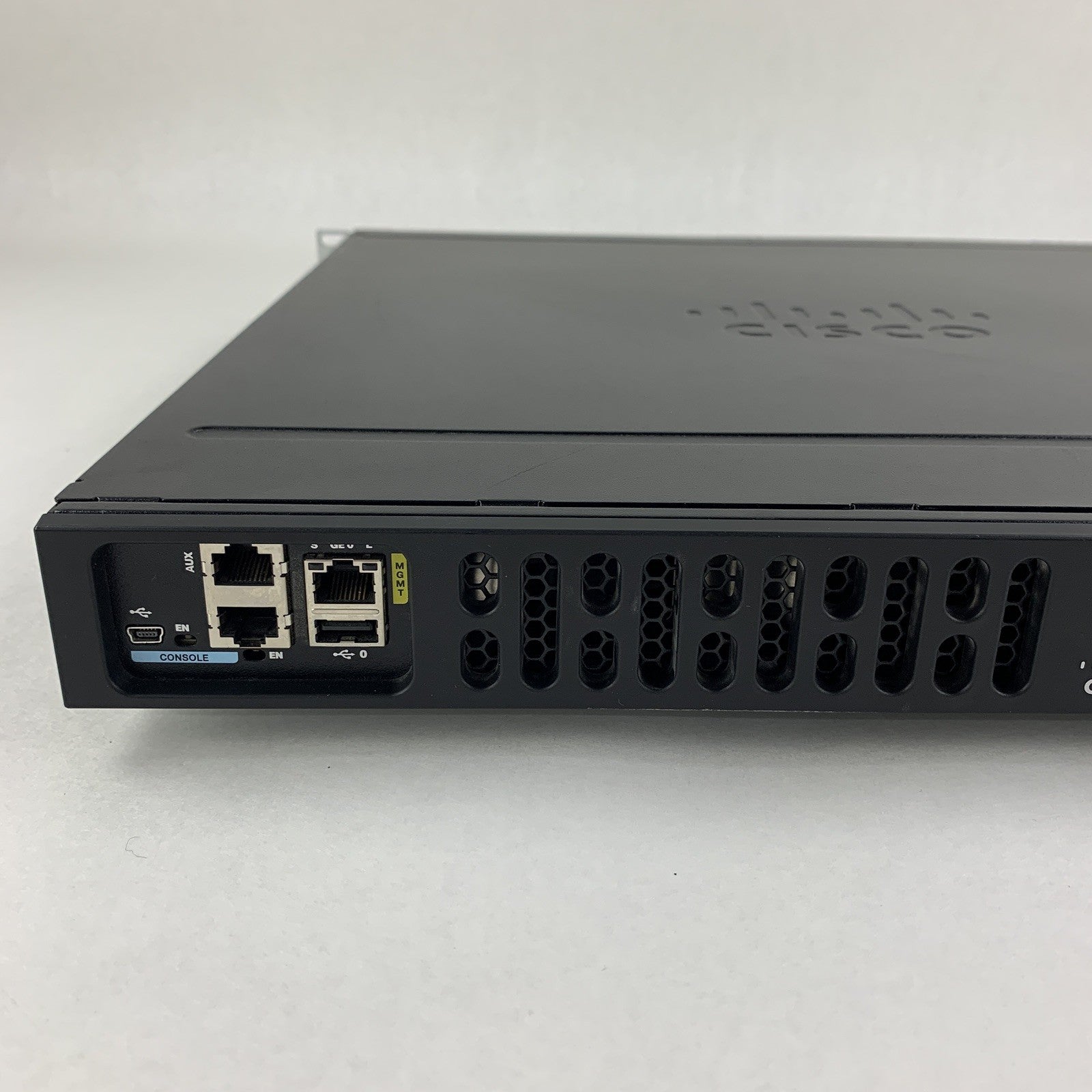 Cisco ISR4331/K9 Router Tested Reset W/ IPBase SecurityK9 License Rack Ears