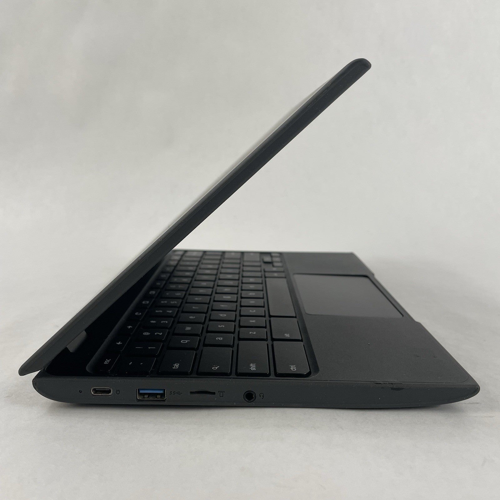 Lenovo 100e ChromeBook 81ER 11.6" Celeron N3350 1.10 GHz 4 GB RAM 16 GB Storage3