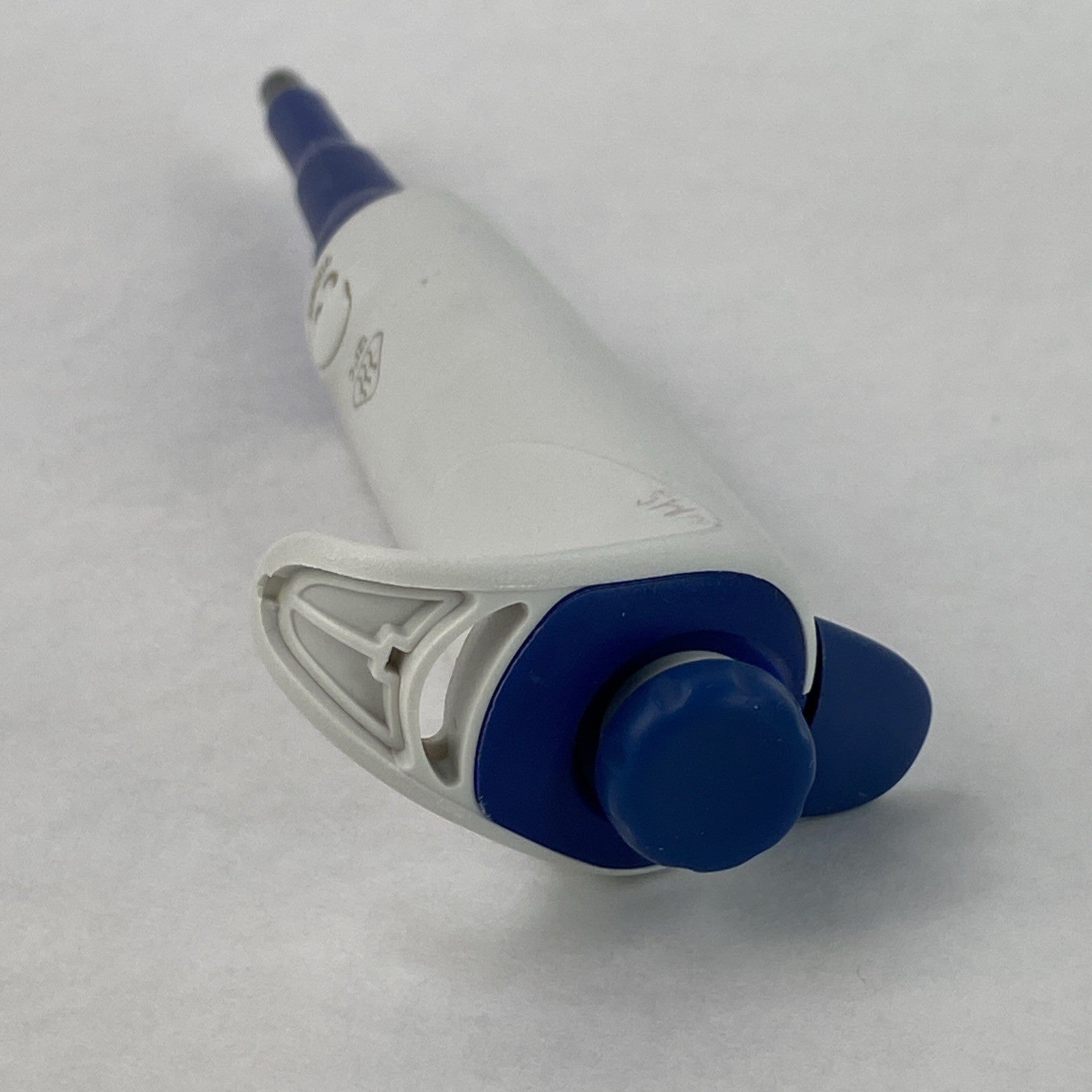 Biohit m1000 100-1000 µL Single Channel Handheld Manual Pipette9