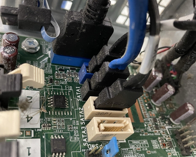 Dell Optiplex 7010 MT Intel Core i5-3470 3.20 GHz 4 GB Ram No HDD No OS