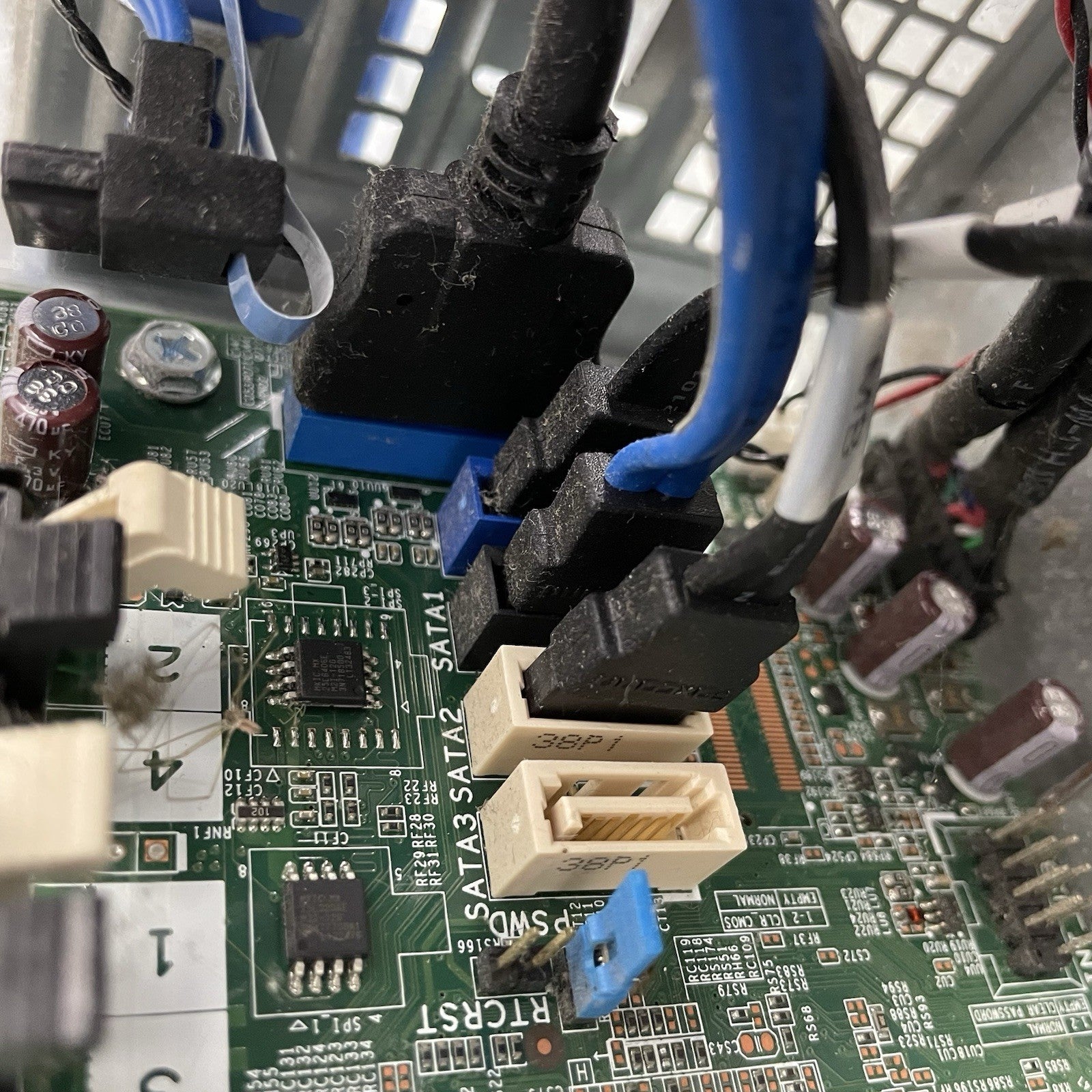 Dell Optiplex 7010 MT Intel Core i5-3470 3.20 GHz 4 GB Ram No HDD No OS