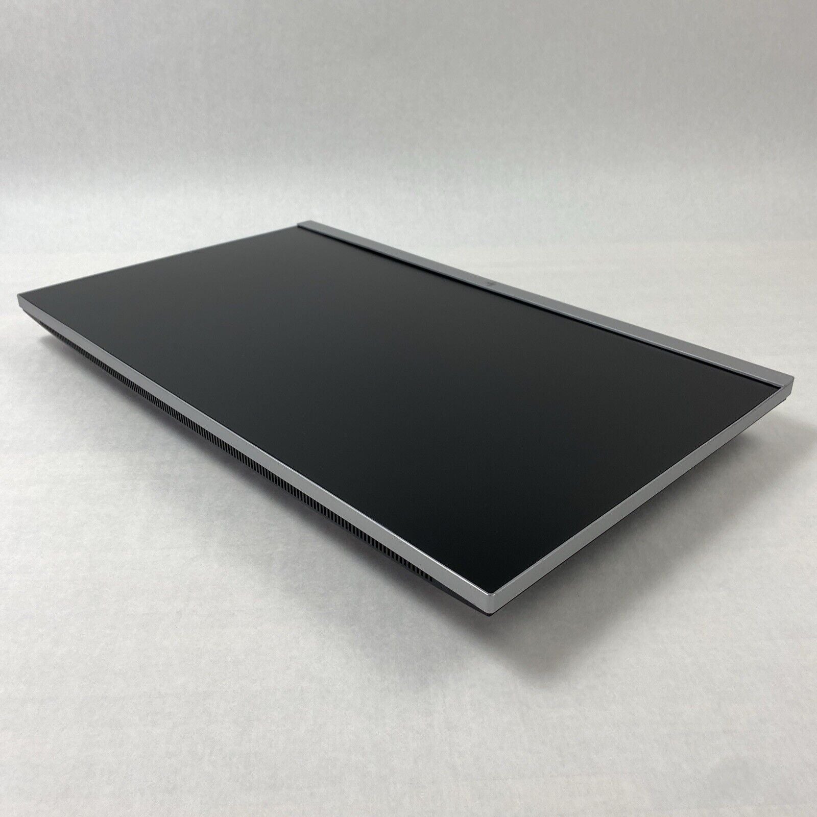 HP EliteDisplay E233 23" Monitor 1920 x 1080 LCD FHD USB3.0 HDMI DP VGA Grade B
