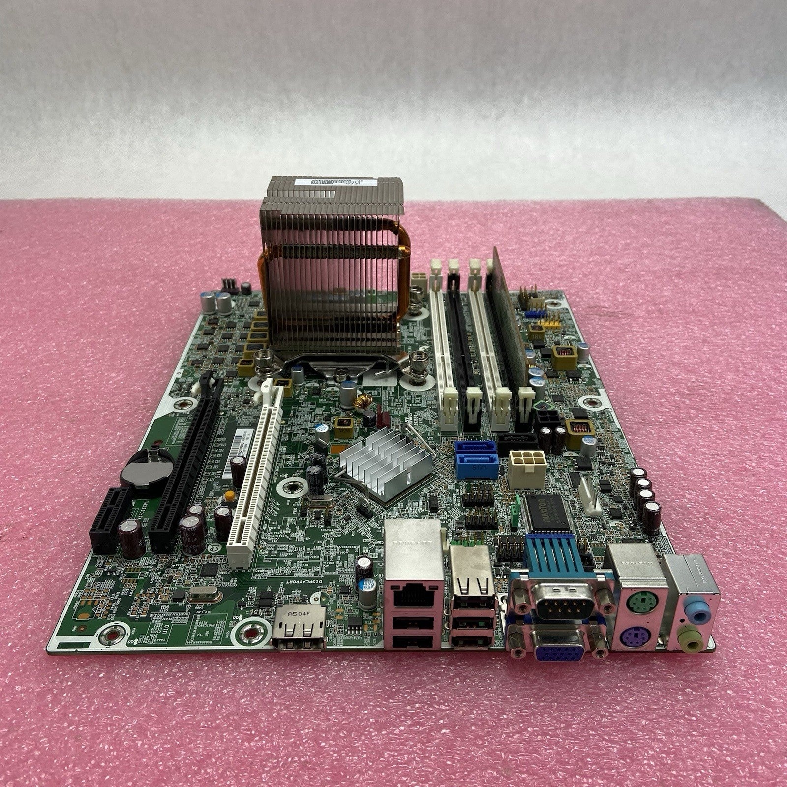 HP RP5800 DT Motherboard Intel Core i5-2400 3.1GHz 4GB RAM 1