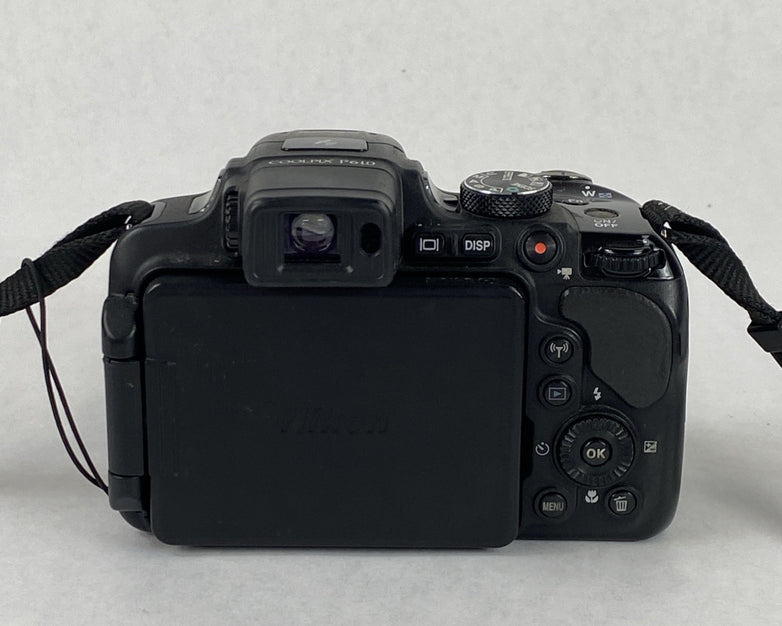 Nikon Coolpix P610 Digital Camera Black w/ Battery - READ