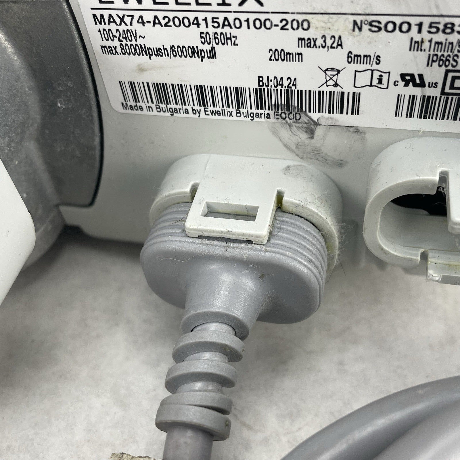 Ewellix MAX74-A200415A0100-000 Linear Actuator Electric 120 VAC Not Fully Tested4