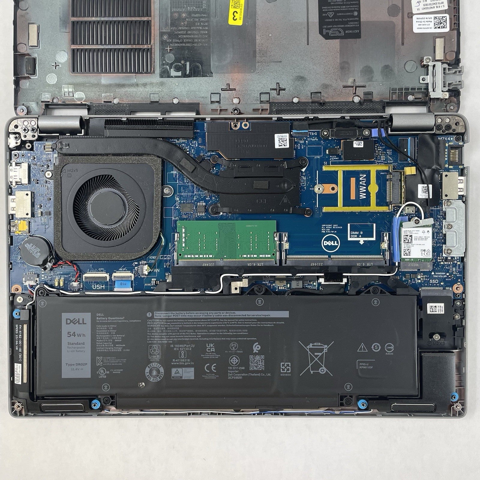 Dell Latitude 5440 14" i5-1345U 4.35 GHz 8 GB RAM No SSD/OS/AC - Bad Bottom16