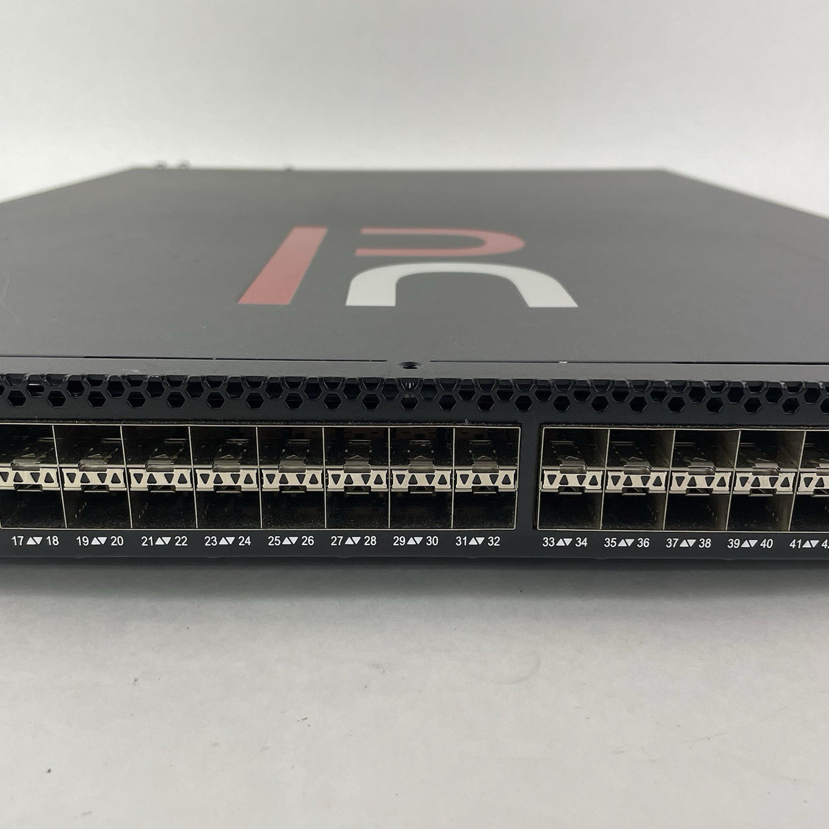Pluribus Networks E68 Server Switch E3-1265Lv2 2.5GHz 16GB Ram No OS No HDD3