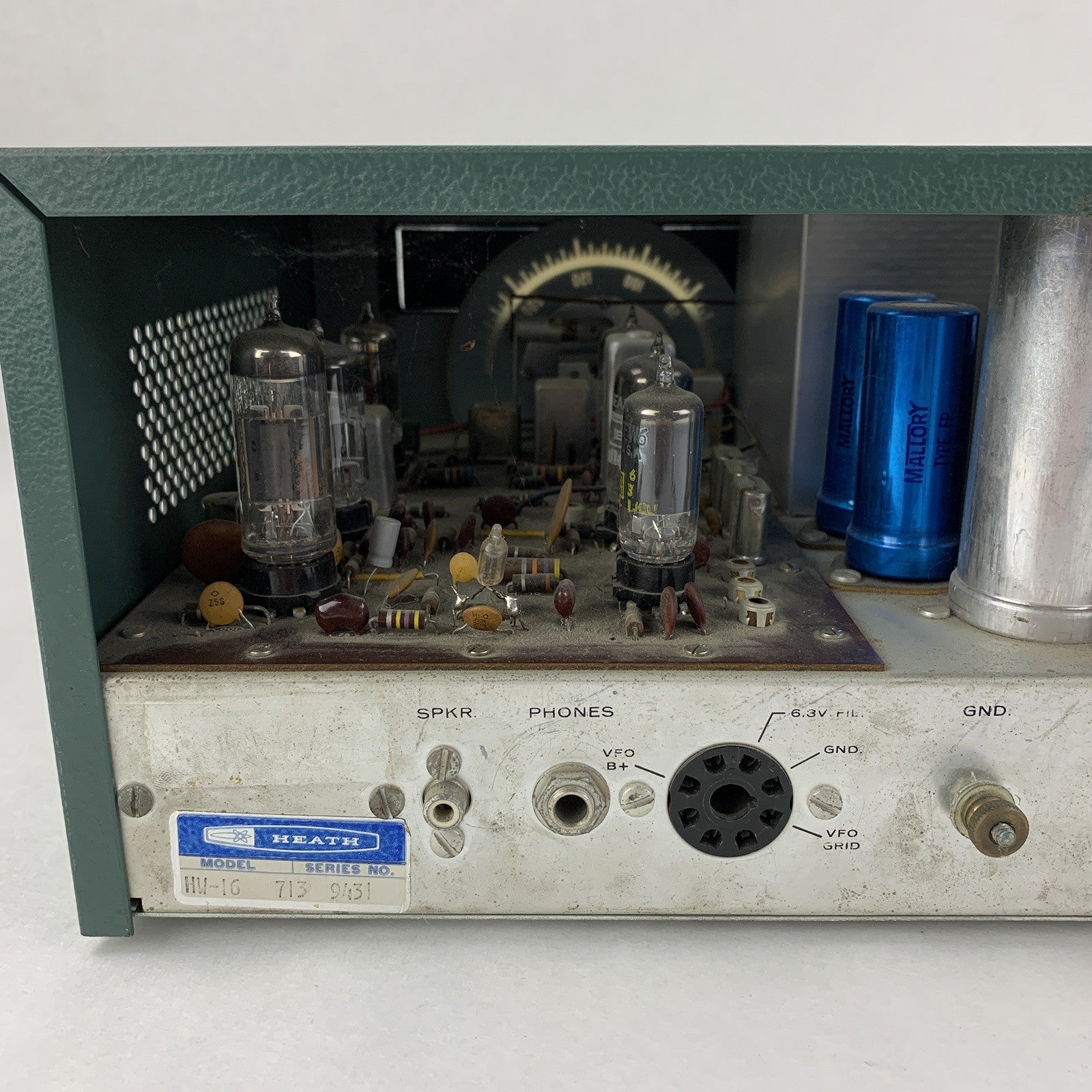 Heathkit HW-16 CW Transceiver  Powers On