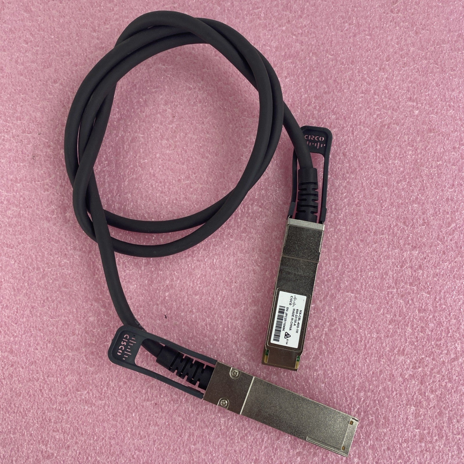 Cisco MA-CBL-40G-1M 600-22130-A Stacking Cable Lot of 31