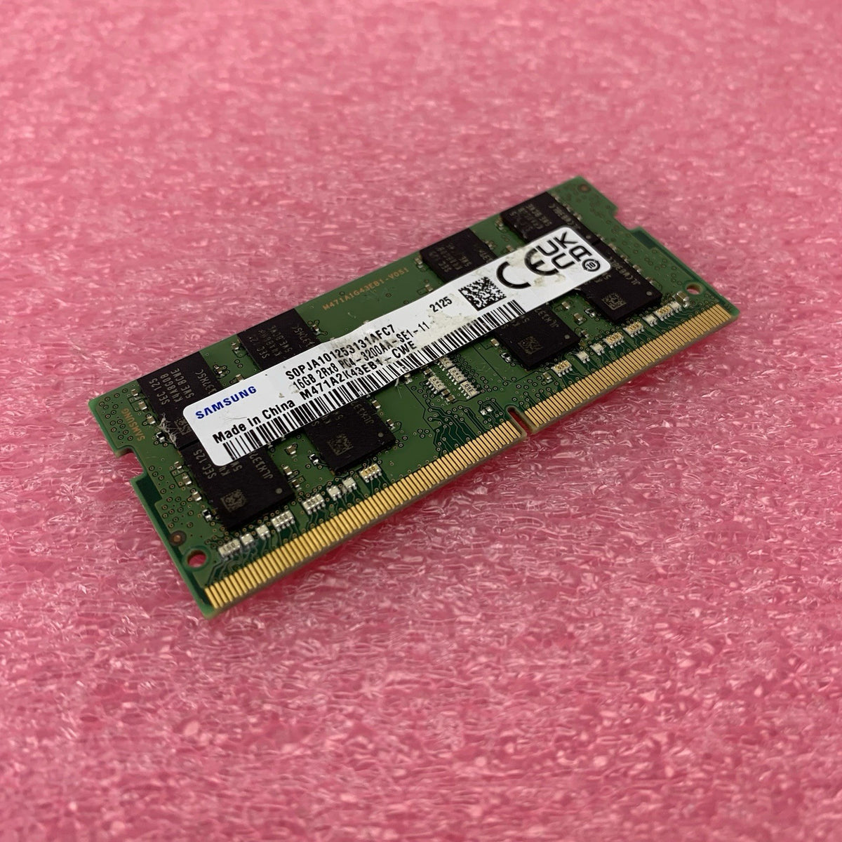 Samsung M471A2K43EB1-CWE PC4-3200AA-SE1-11 16GB 2Rx8 Desktop Memory RAM0