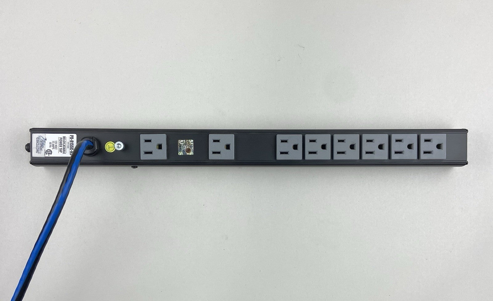 Middle Atlantic PD-815SC 8 Outlet Power Strip4