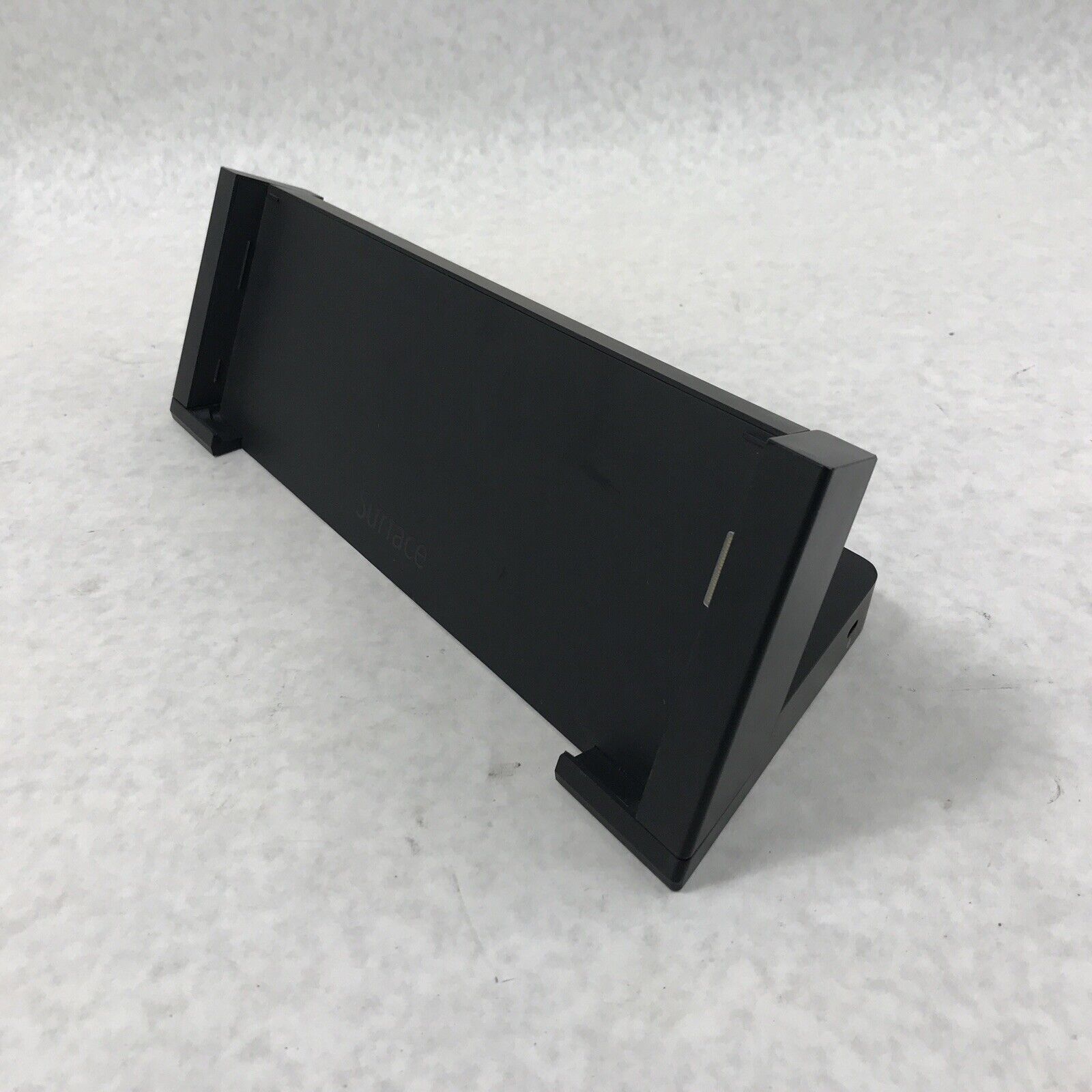 Microsoft Model 1664 Docking Station For Surface USB Port 3.0 No AC Adapter