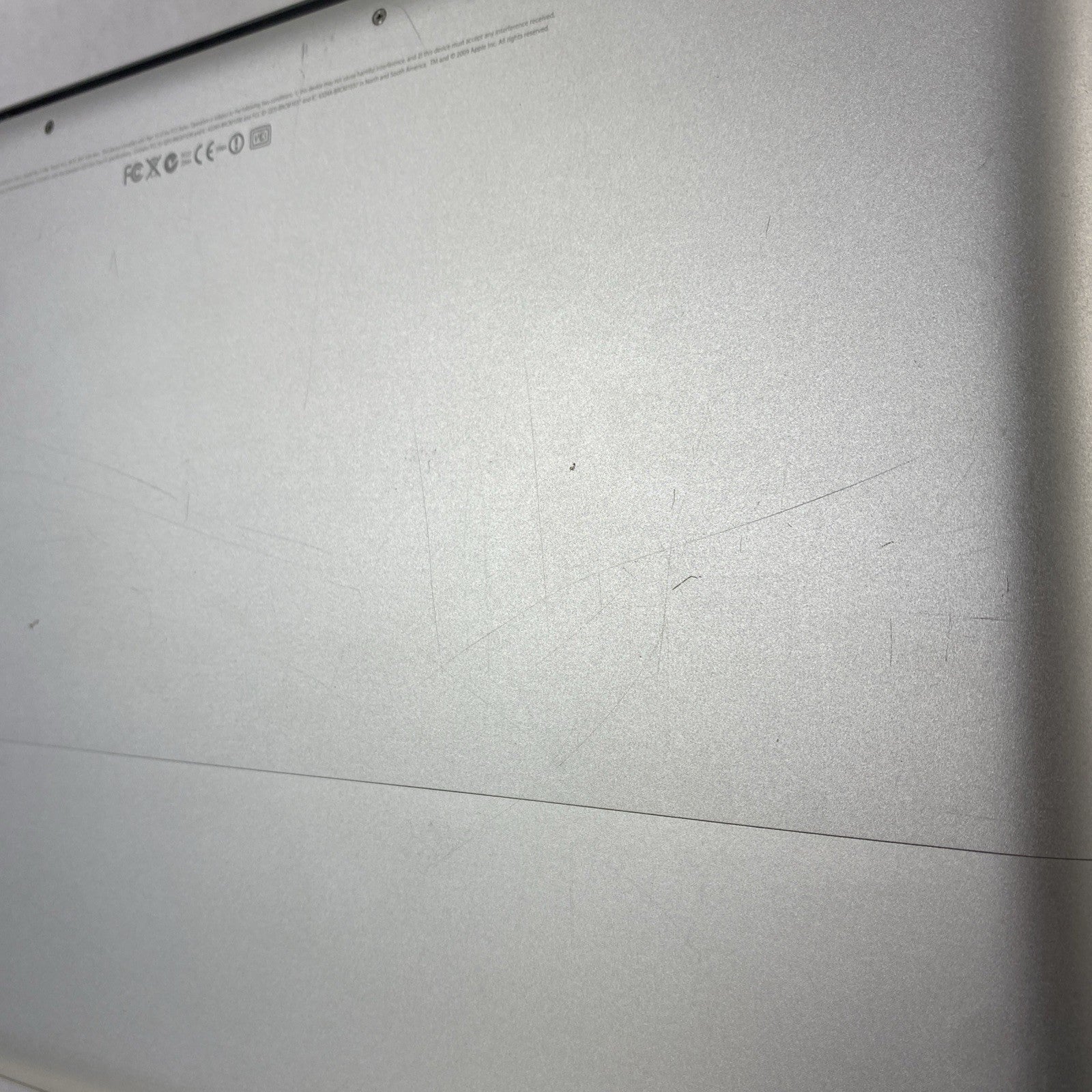 Apple MacBook Pro A1286 2009 15" Core 2 Duo 4GB RAM 320GB HDD - Service Battery15
