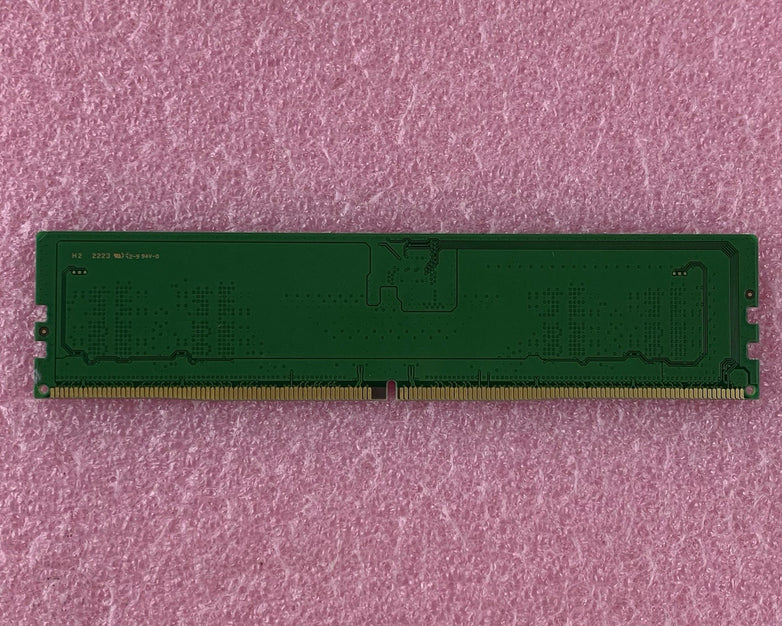Samsung 8 GB M323R1GB4BB0-CQK0L PC5-38400 DDR5-4800 UDIMM Computer Memory RAM