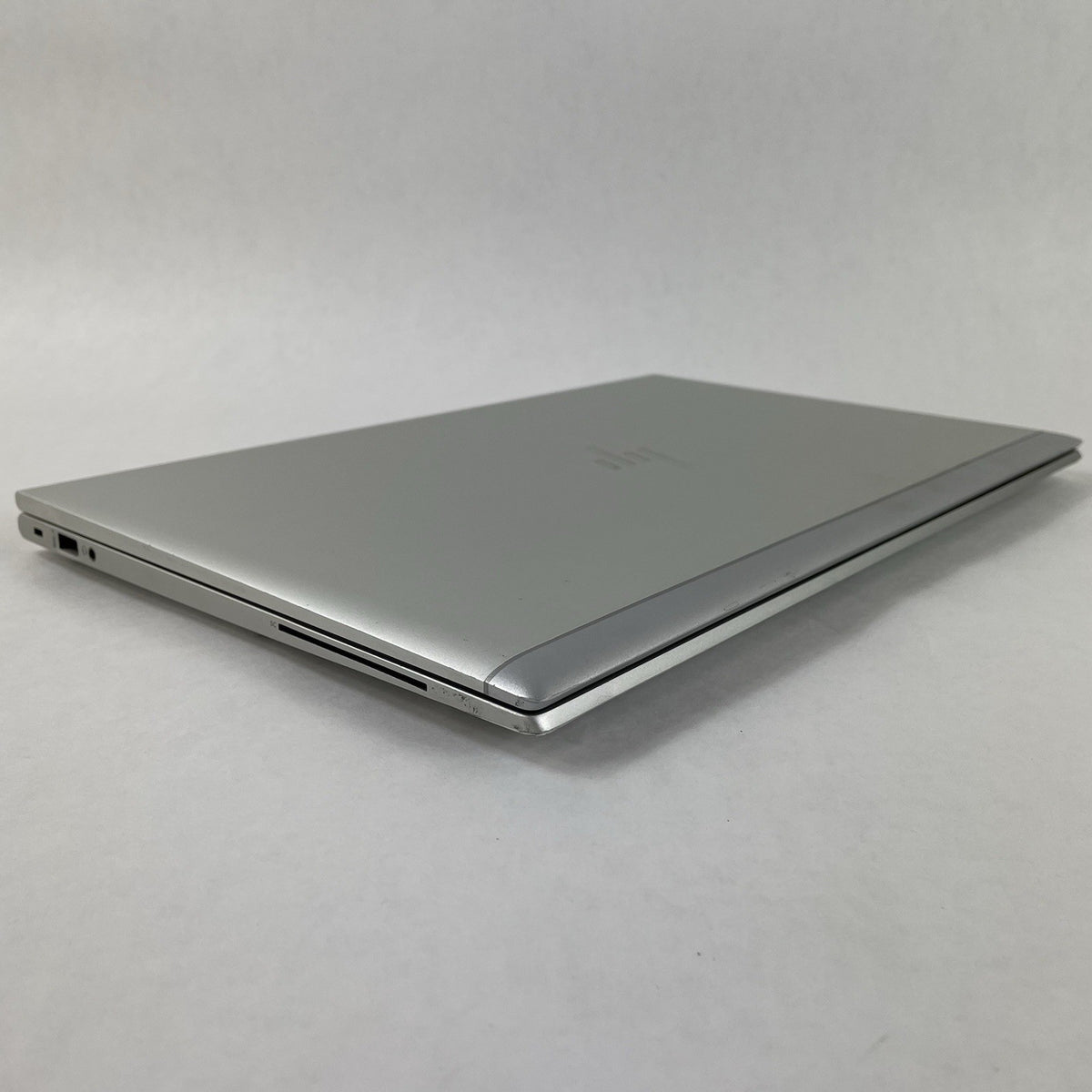 HP EliteBook 850 G8 15.6" i5-1145G7 2.60 GHz 8 GB RAM No SSD/OS/AC/Batt - Bottom12