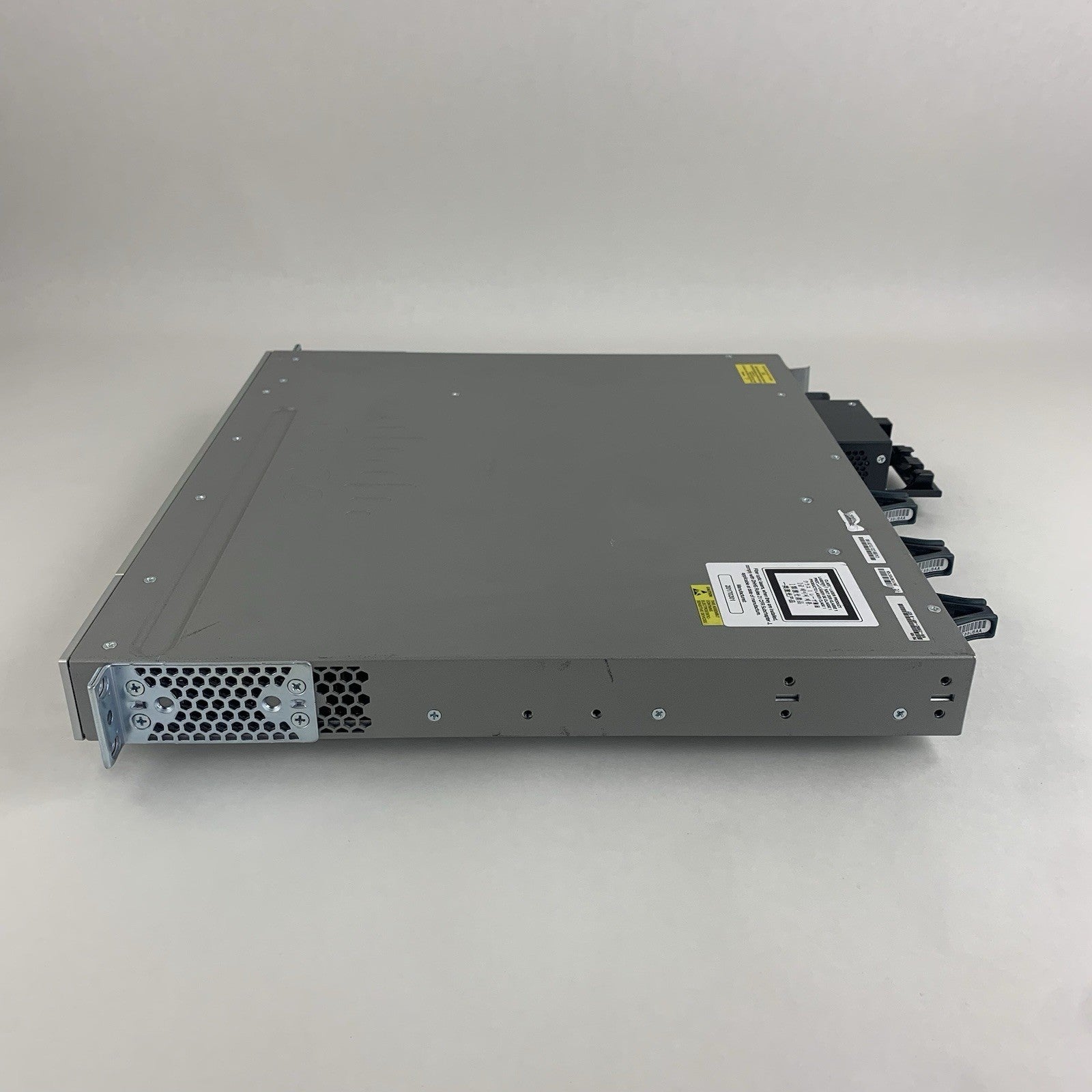 Cisco WS-C3850-48P-L V07 48-Port PoE Switch Tested w/ C3850-NM-4-10G 1x PSU9