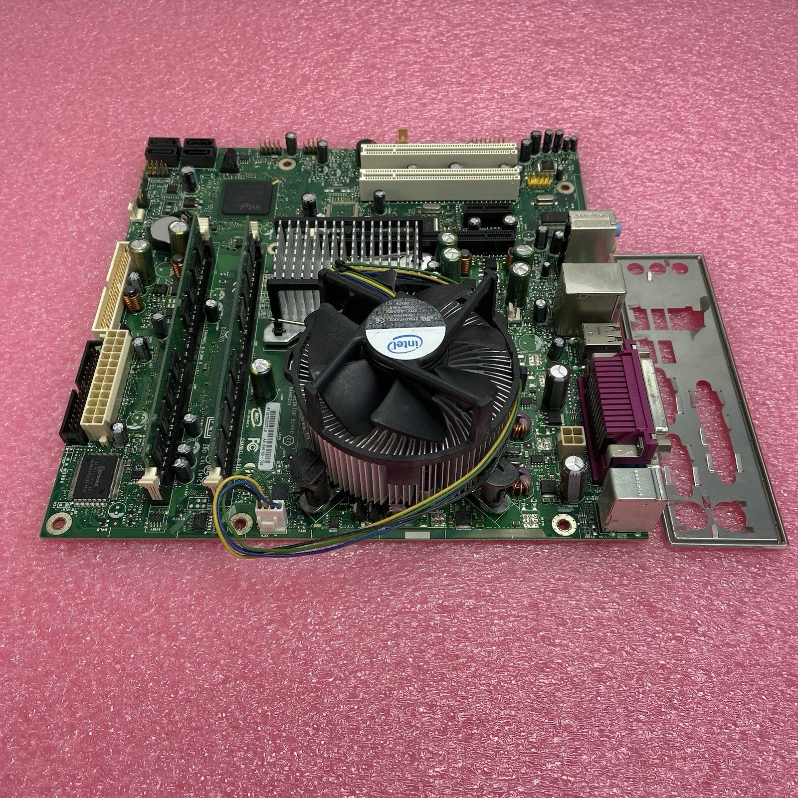 Intel D946GZ Motherboard Intel Pentium D 3.2GHz 2GB RAM w/IO Shield3