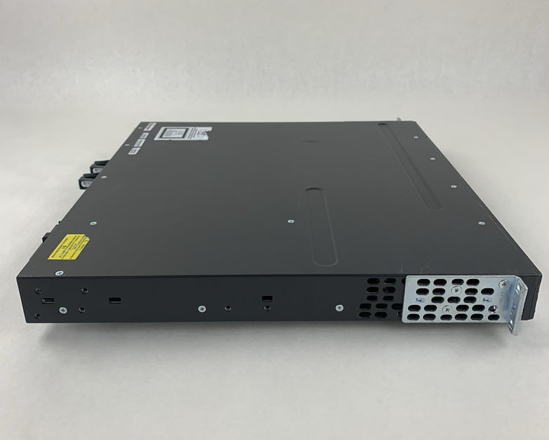 Cisco WS-C3750X-24T-S V02 24-Port Gigabit Ethernet Switch Tested Reset
